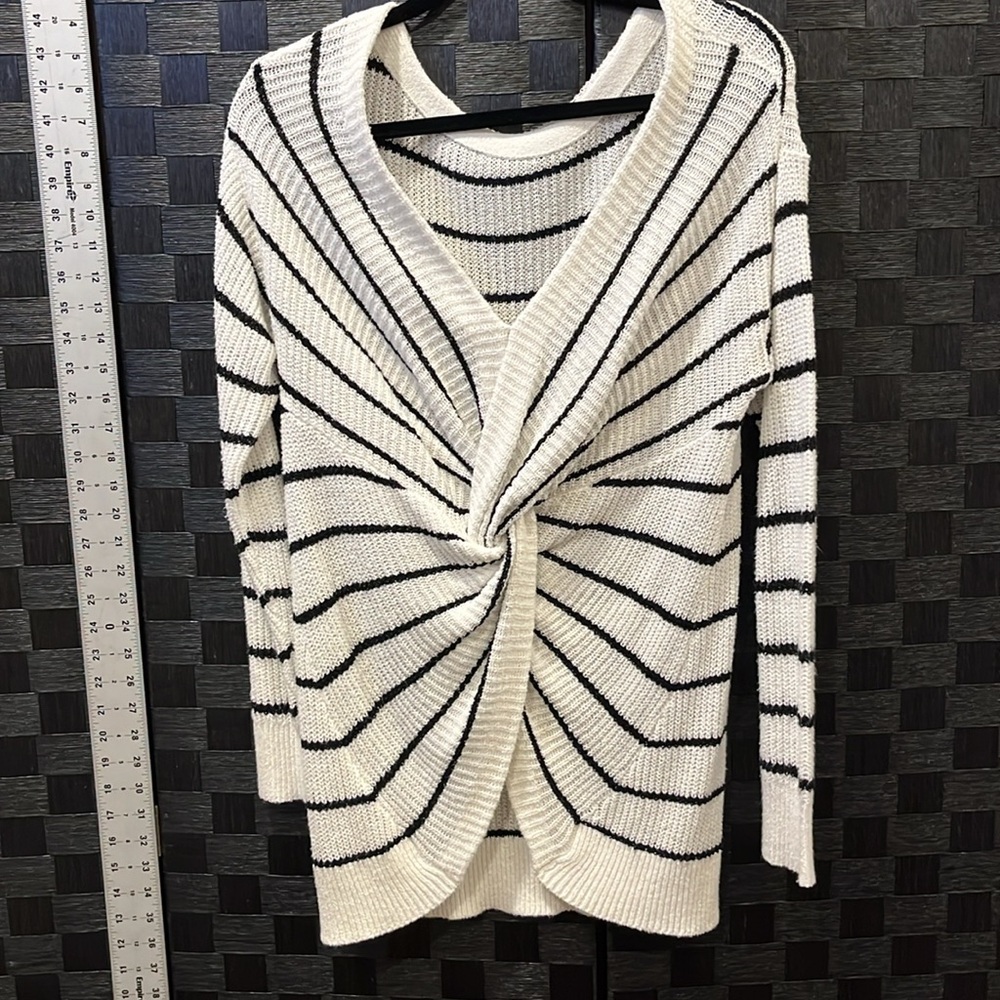 Market&Spruce sweater.